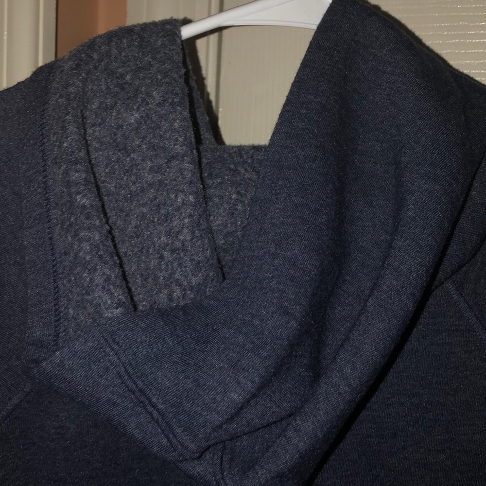 Sweatshirt - Picture 4 of 4